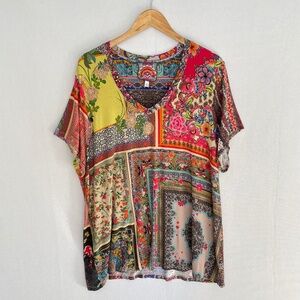 JOHNNY WAS Women’s 2X Calloway Favorite V-neck Tee Shirt Patchwork Print